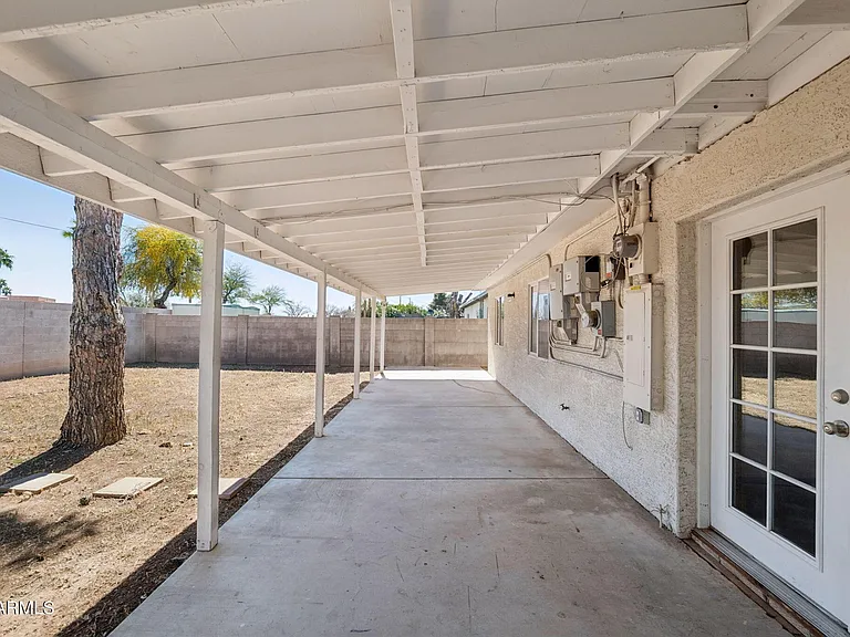 7 S Catalina St — Photo 30