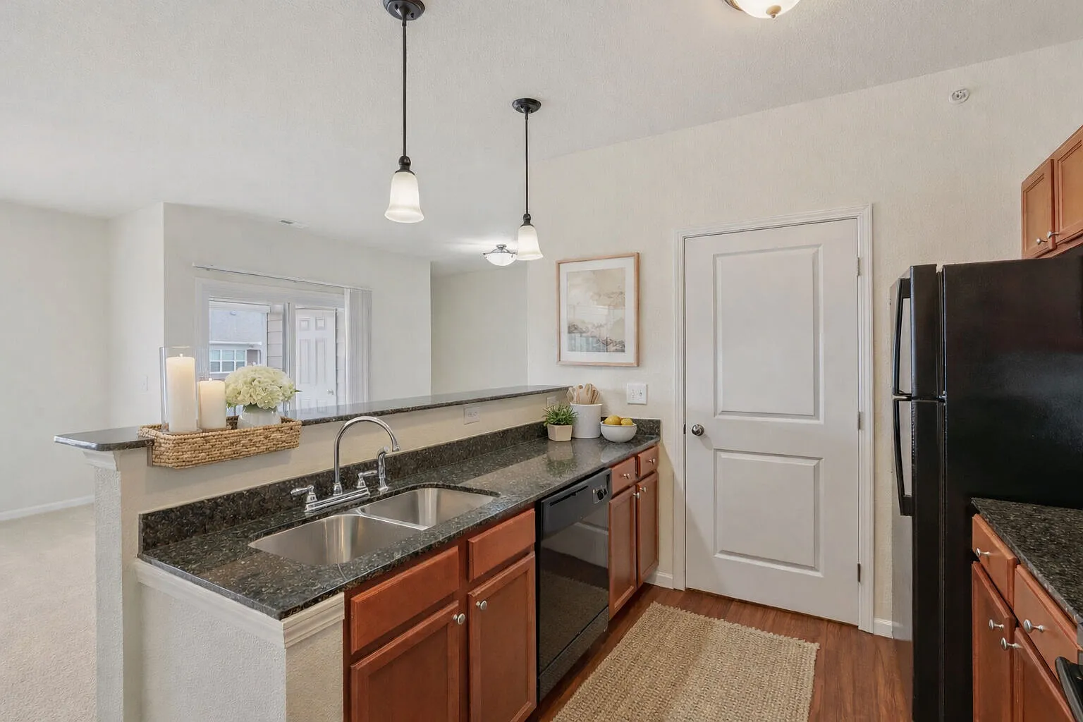 Burkart Crossing Apartments — Photo 4