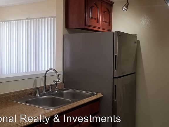 4th image of 2315 W 54th St APT 7