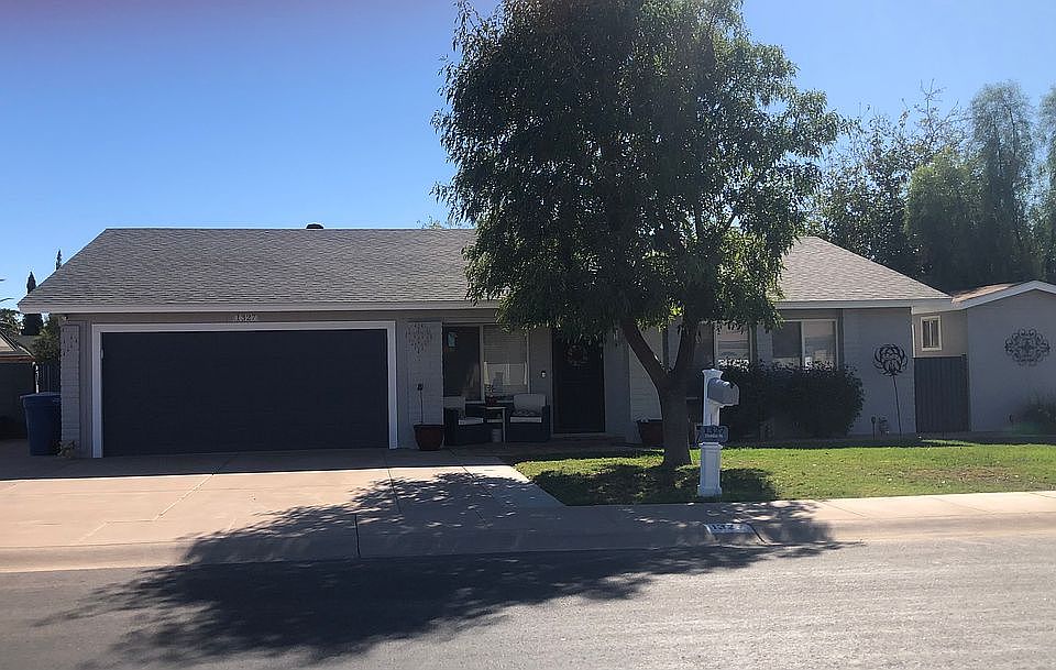 2nd image of 1327 W Dublin St