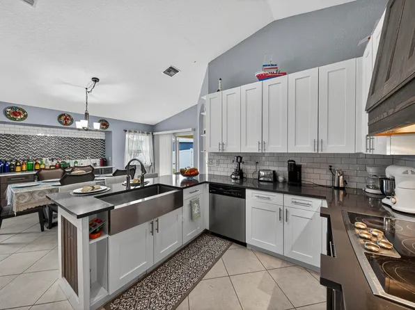 412 SW David Terrace, Port St Lucie, FL 34953