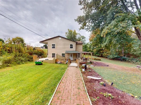 17017 State Route 339, Waterford, OH 45786
