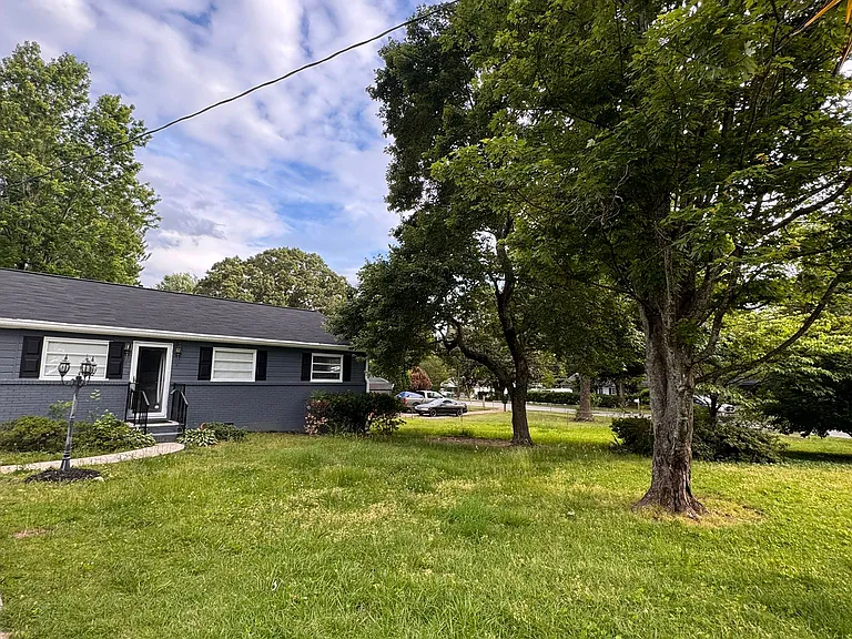 5420 Forest East Ln — Photo 8