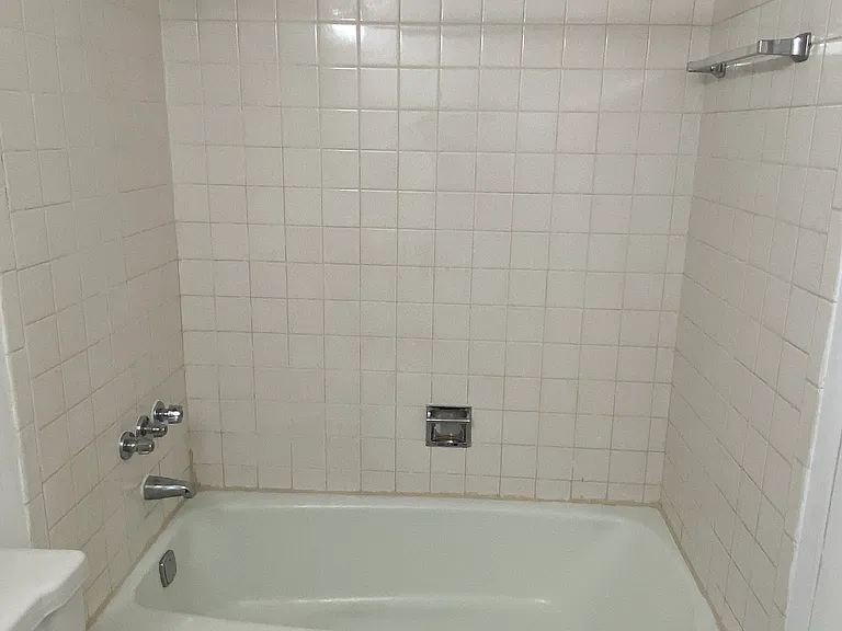 220 S Roselle Rd #35 — Photo 8
