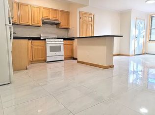139 18th St #1, Brooklyn, NY 11215