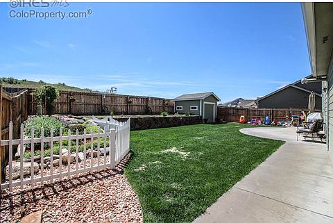 3rd image of 330 Sunset Dr