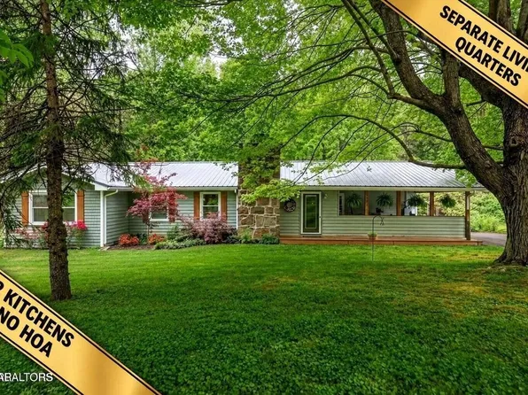 4527 E Scenic Dr, Gatlinburg, TN 37738