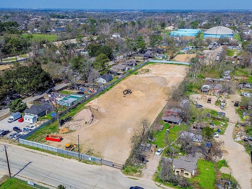 1st image of 1714 W Little York Rd