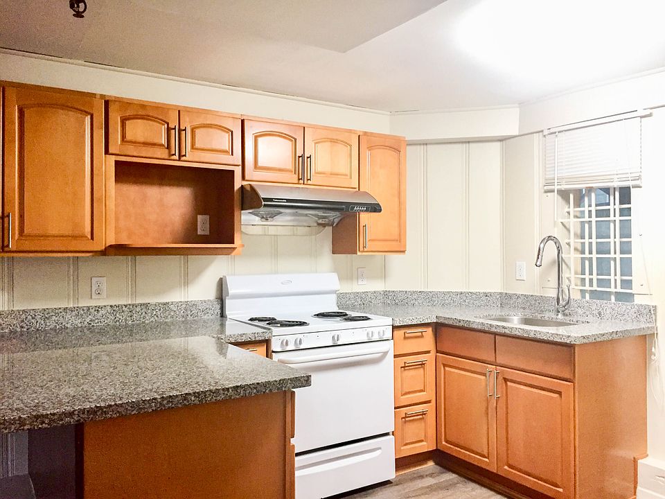 1st image of 22 Margrave Pl APT 1