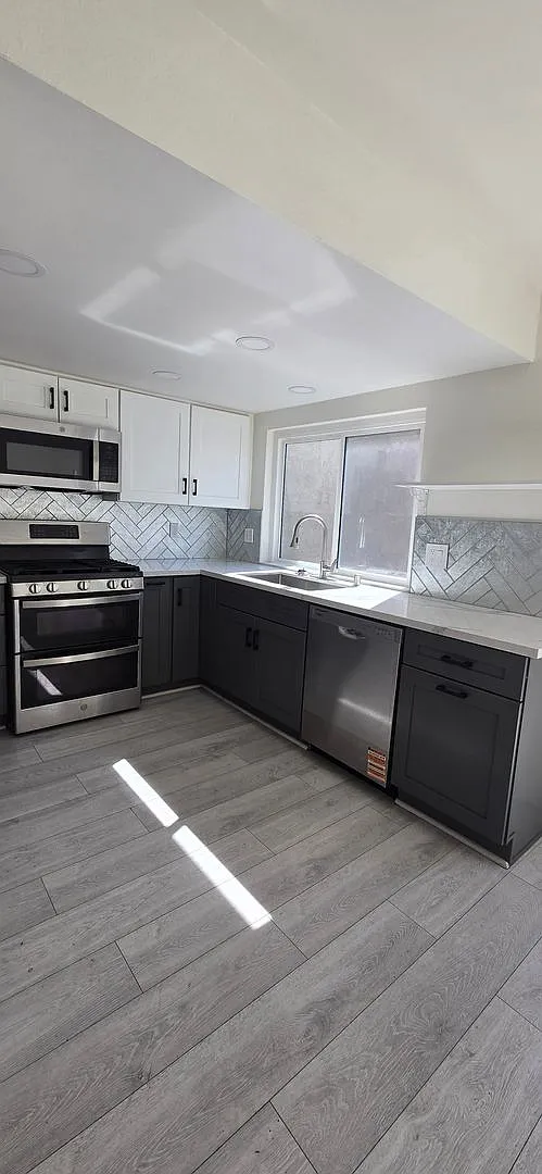 Building Photo - 2061 Redlands Blvd #14B