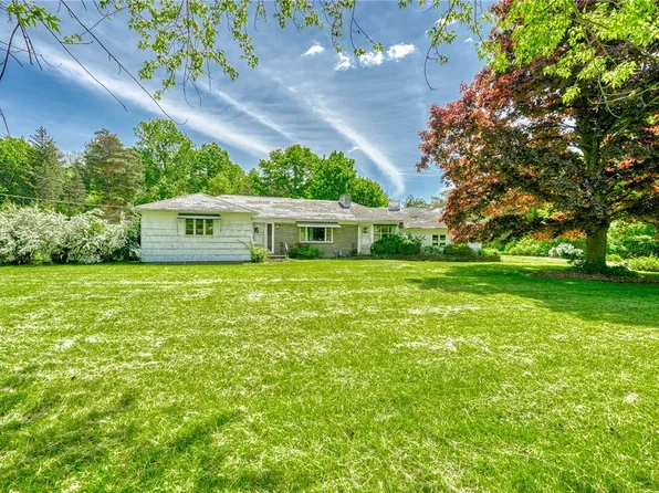 492 Drumm Rd, Webster, NY 14580