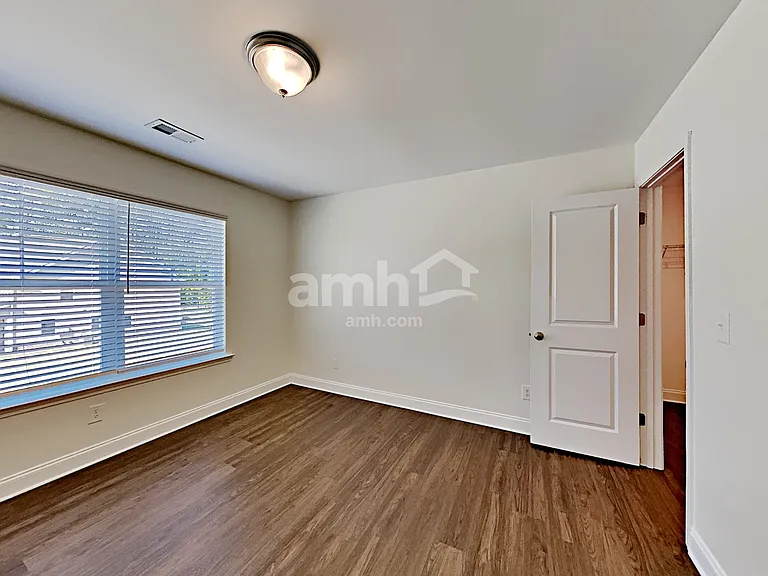 3557 Okelly Dr — Photo 17
