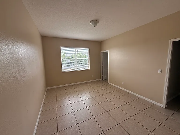 9400 Flowering Cottonwood Rd — Photo 22
