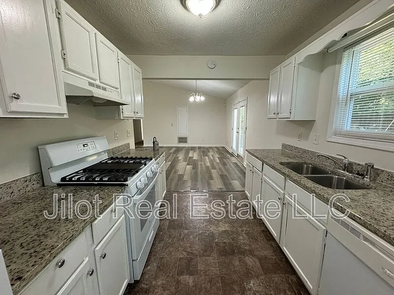 2993 Owens Meadow Dr NW — Photo 3