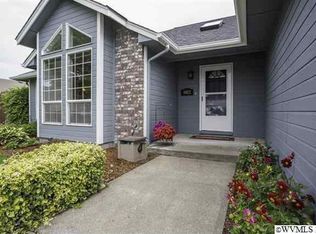 1412 E Burnett St, Stayton, OR