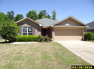 8005 Garrett Pines Dr, Midland, GA 31820