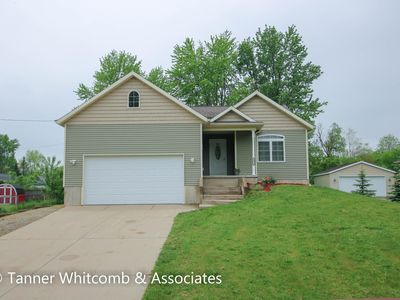 311 River Rd NW, Sparta, MI, 49345
