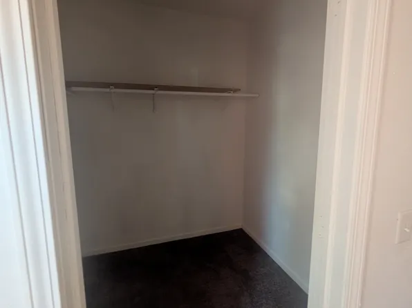 203 Gertrude St APT A, Elgin, IL 60123