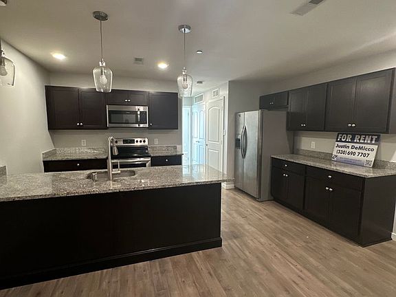 5th image of 1637 W Venango St Unit 3