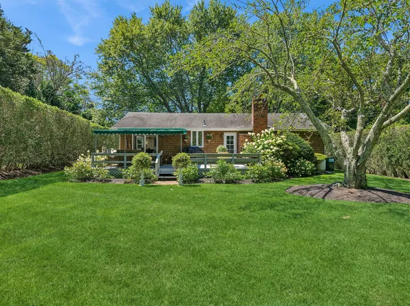 38 Fresh Pond Rd, Amagansett, NY 11930