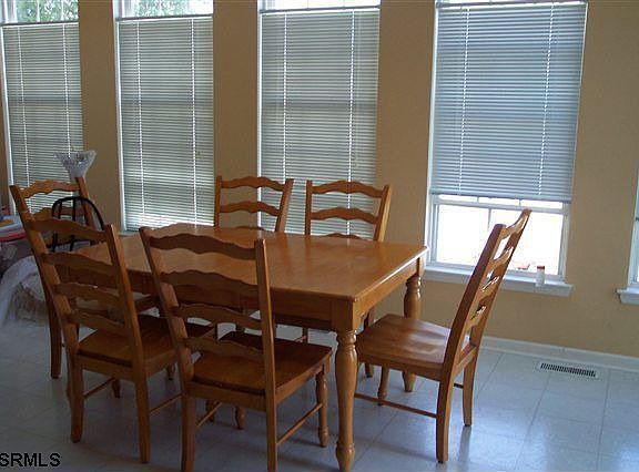 Morning room off kitchen