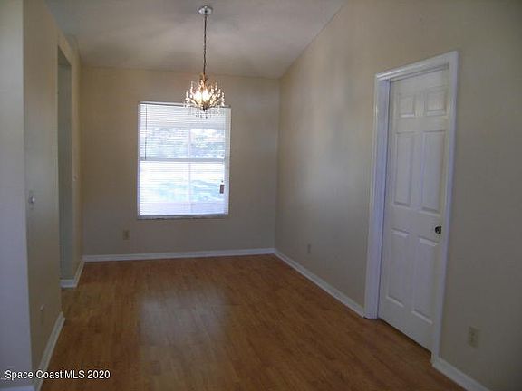 5th image of 3542 Egret Dr