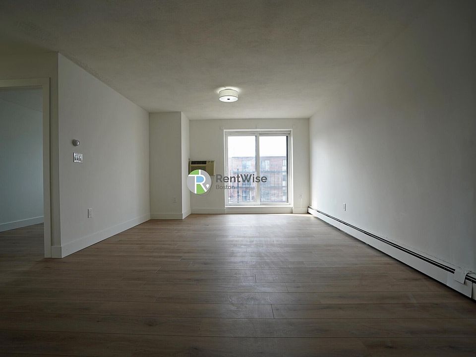 Building Photo 5