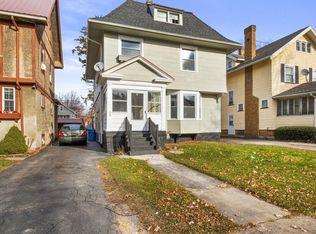 68 Roxborough Rd, Rochester, NY 14619