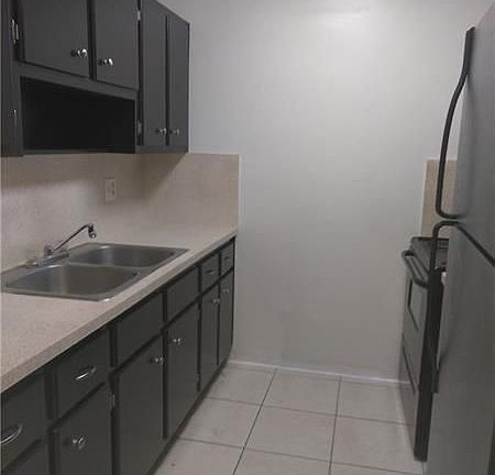 2nd image of 5161 NE 18th Ave APT 6