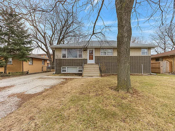 7638 Stickney Ave, Bridgeview, IL 60455 | Zillow