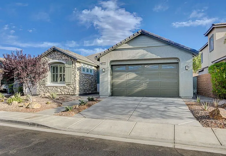 11169 Robin Park Ave — Photo 1