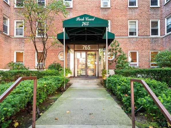 765 Bronx River Road #6D, Bronxville, NY 10708