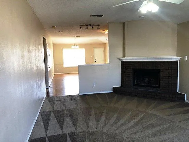 3 bed, 1490 sqft, $1,550 — Photo 3