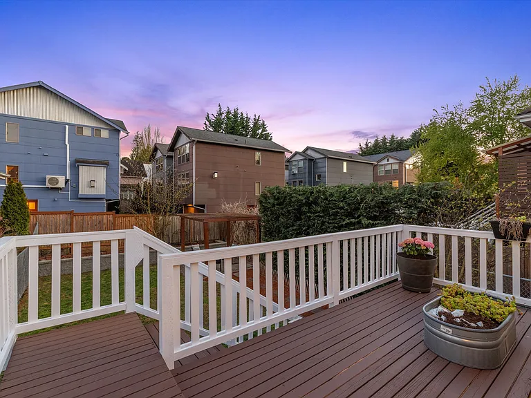 3557 S Hudson St — Photo 14