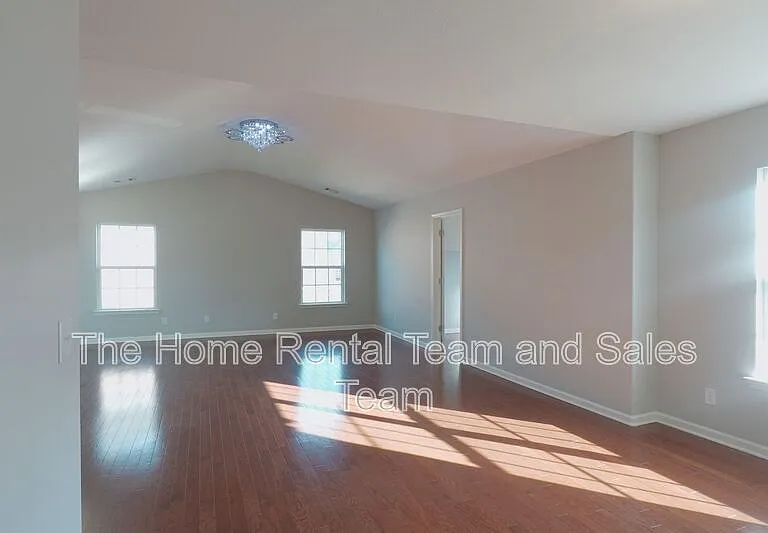25 Litchfield Dr — Photo 27