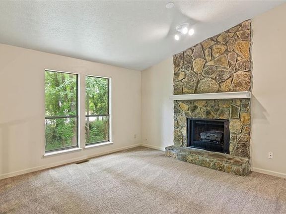5th image of 3110 Carmel Dr