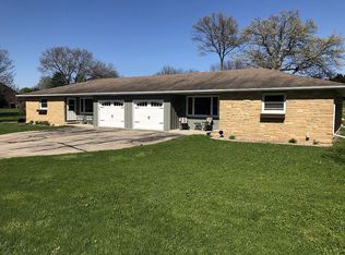 N8358 Hickory Ln, Beaver Dam, WI 53916