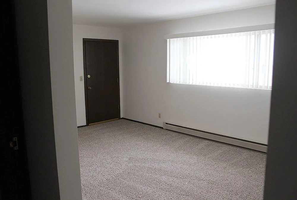 2 bed, $725 — Photo 3