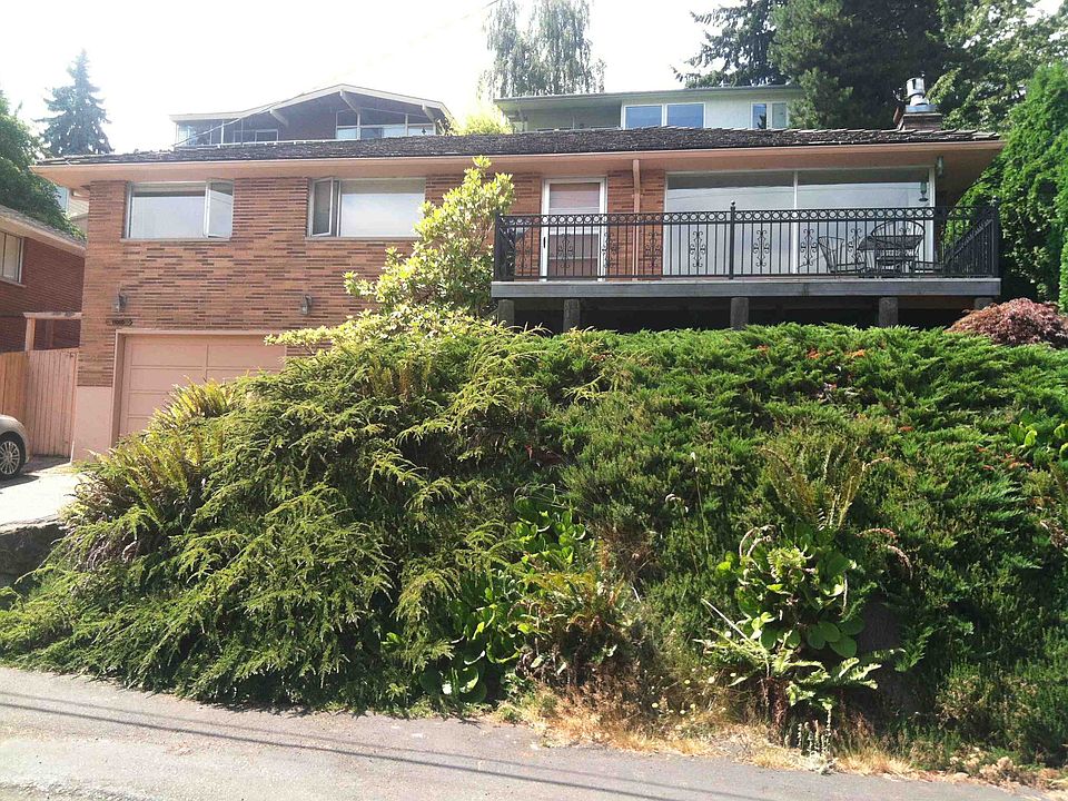 1st image of 11005 Lakeside Ave NE