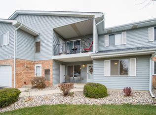 1231 N Sunnyslope Dr UNIT 101, Mount Pleasant, WI 53406