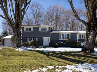 27 Douglas Dr, Norwalk, CT 06850