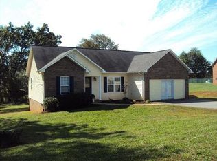 4987 Gateway Dr, Claremont, NC 28610