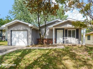 2415 Lindsay Ln, Florissant, MO