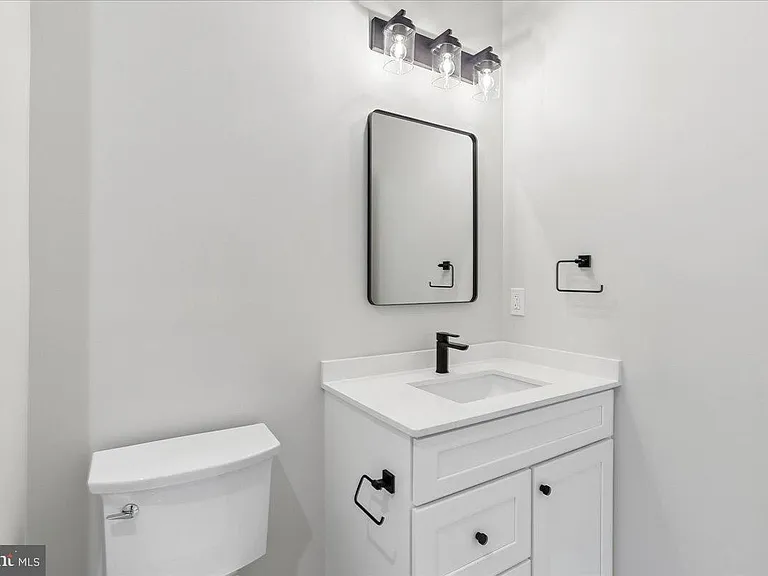 3929 Fulton St NW #A — Photo 31
