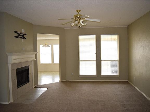 4th image of 579 Tanglewood Dr