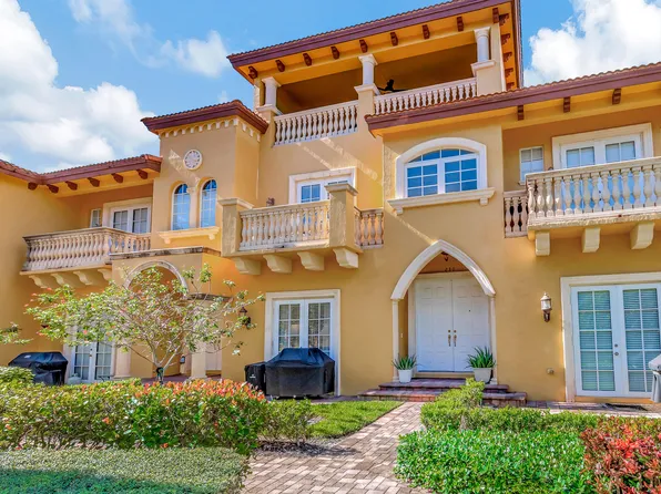 230 NE 69th Circle, Boca Raton, FL 33487