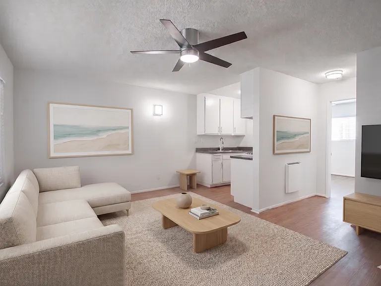 227 Strand St — Photo 1