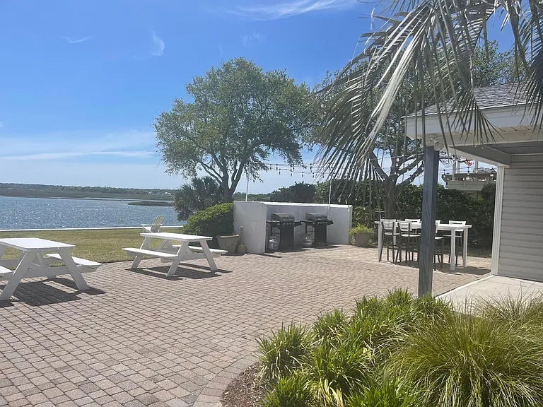 322 Causeway Dr #306 — Photo 40