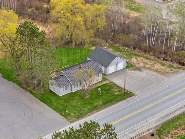 3237 Broadway, Glenburn, ME 04401