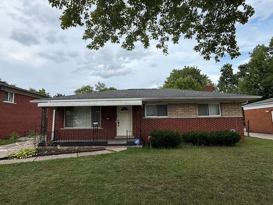 1st image of 27156 Shelbourne Dr